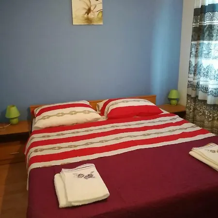 Umag Materada, Jurica